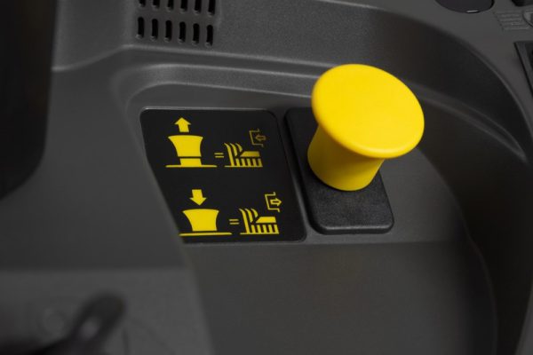 65385.PNG Stiga - Petrol Ride On Estate 7122 W - Image 3