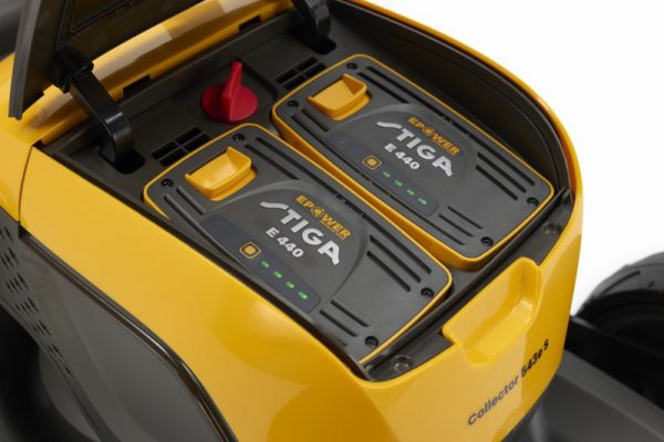Stiga - Battery Lawn Mower Collector 543eS Kit(2x 4AH & Charger) - Image 4