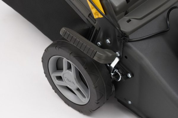 Stiga - Battery Lawn Mower Collector 543eS Kit(2x 4AH & Charger) - Image 5